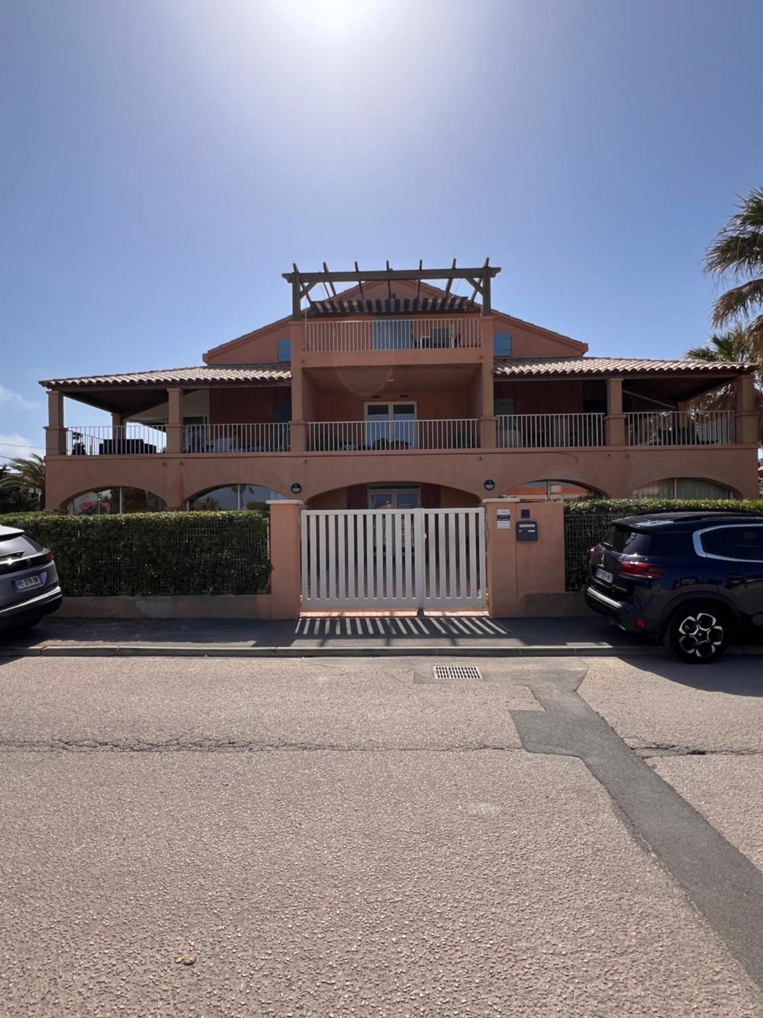Ferienwohnung La Bergerie Hyères Exterior foto
